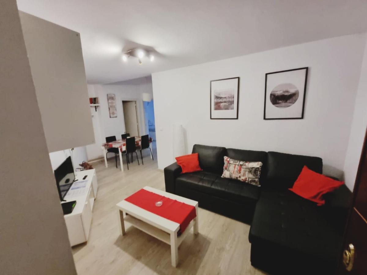 Апартаменты Apartamento Con Encanto "Larios Street" Малага Экстерьер фото