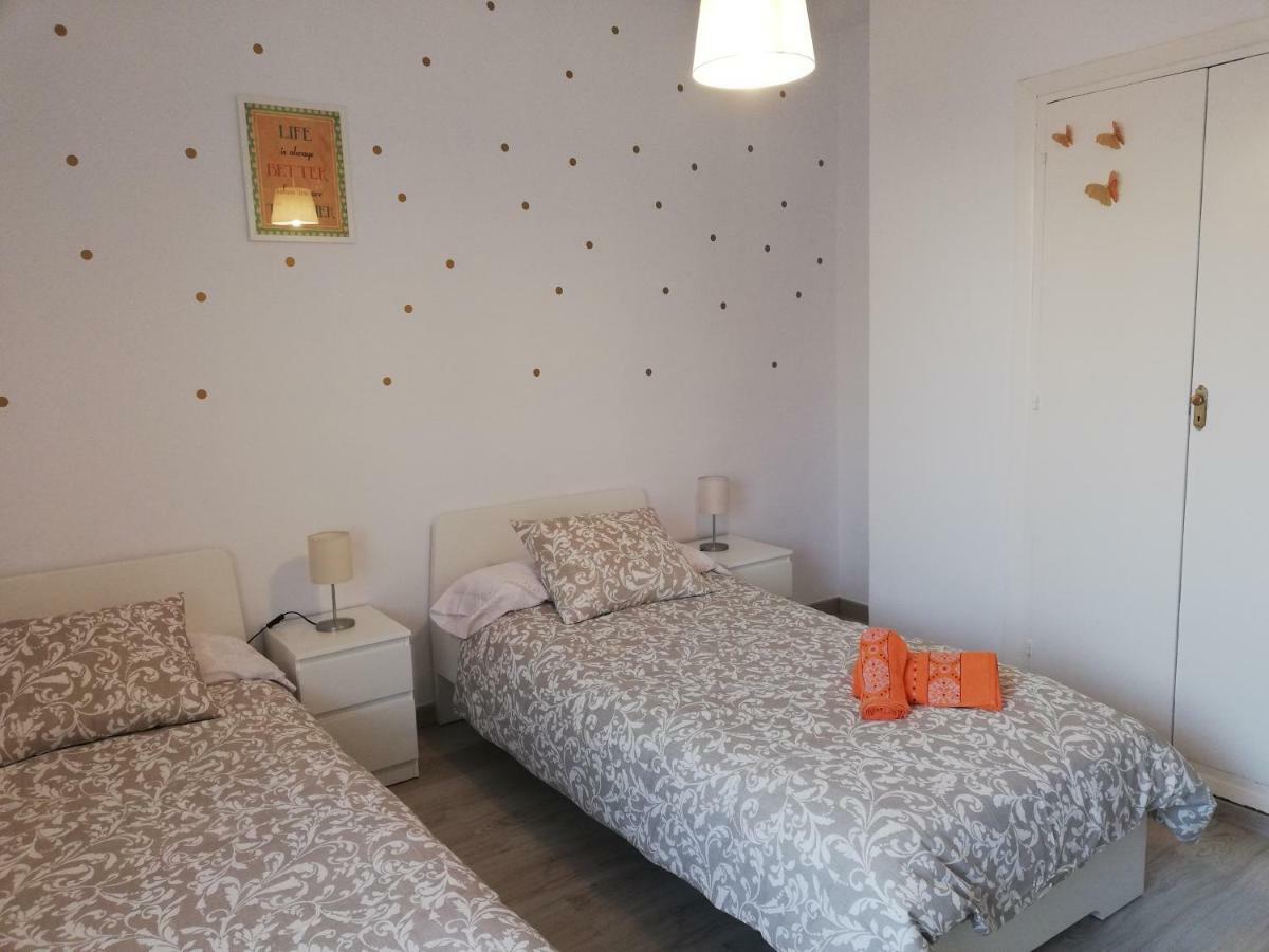 Апартаменты Apartamento Con Encanto "Larios Street" Малага Экстерьер фото