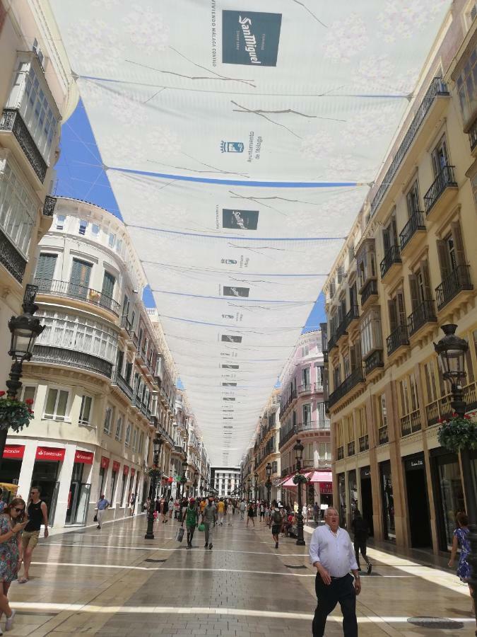 Апартаменты Apartamento Con Encanto "Larios Street" Малага Экстерьер фото